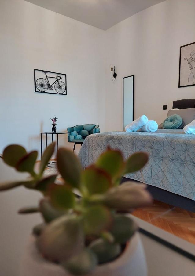 Studio Apartman Kiara ซาดาร์ ภายนอก รูปภาพ